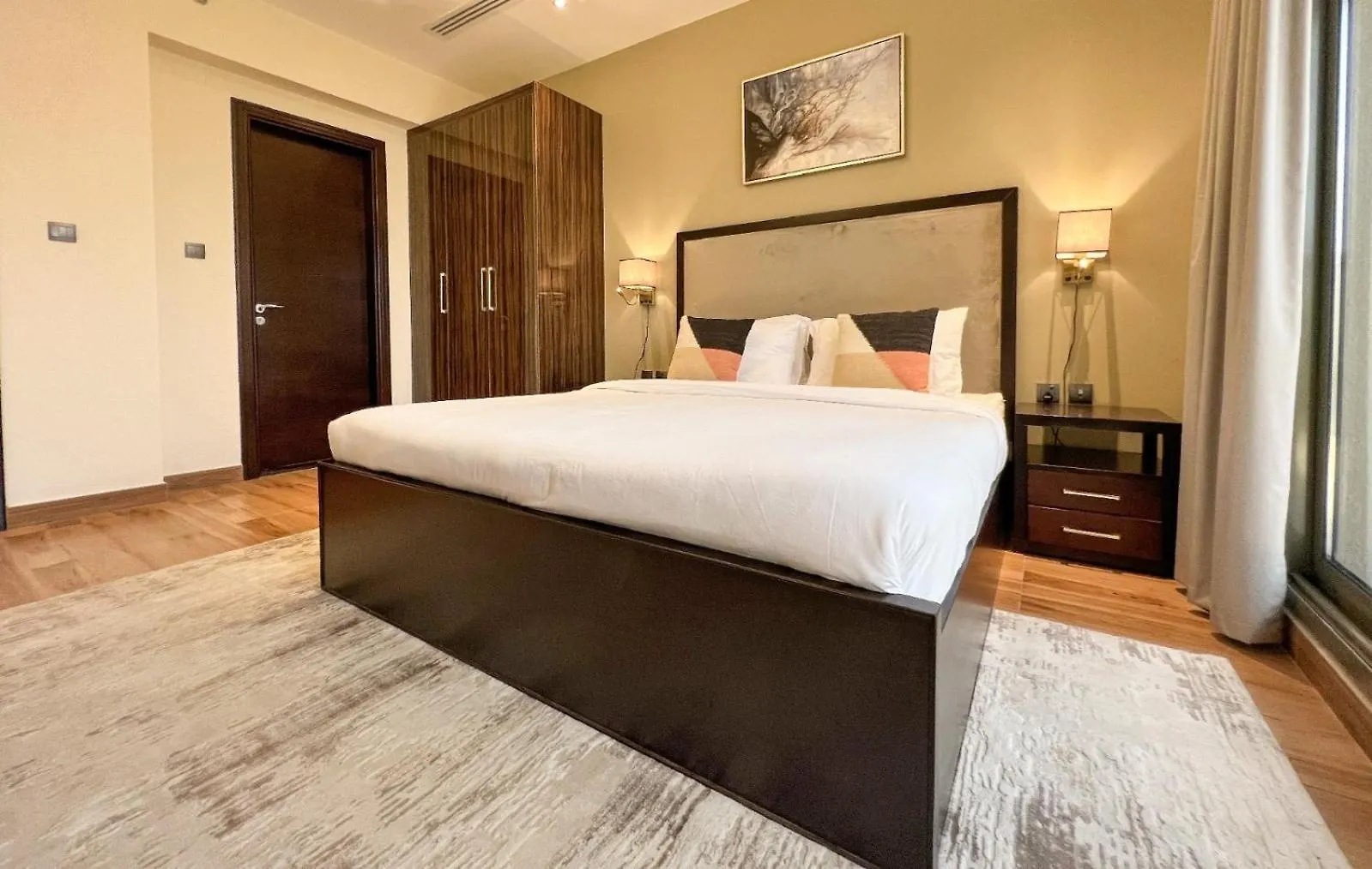 1Bdr With Burj Khalifa Views In Elite Downtown Apartment Dubai
