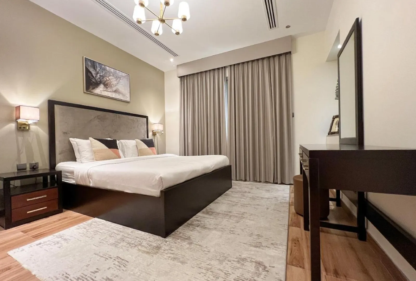 1Bdr With Burj Khalifa Views In Elite Downtown Apartment Dubai