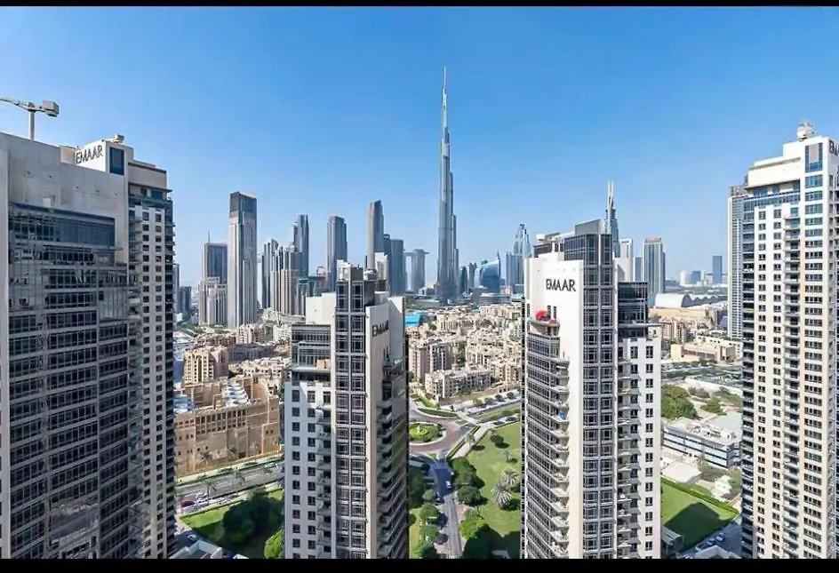 1Bdr With Burj Khalifa Views In Elite Downtown Apartment Dubai