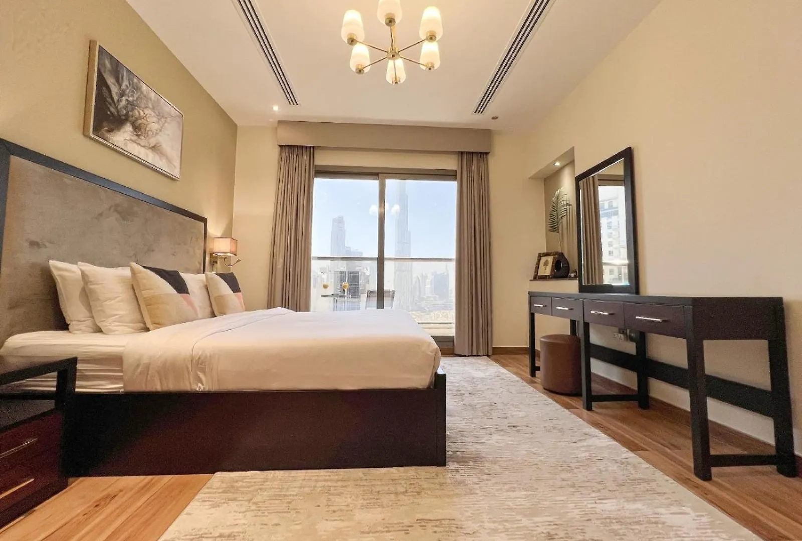 1Bdr With Burj Khalifa Views In Elite Downtown Apartment Dubai United Arab Emirates